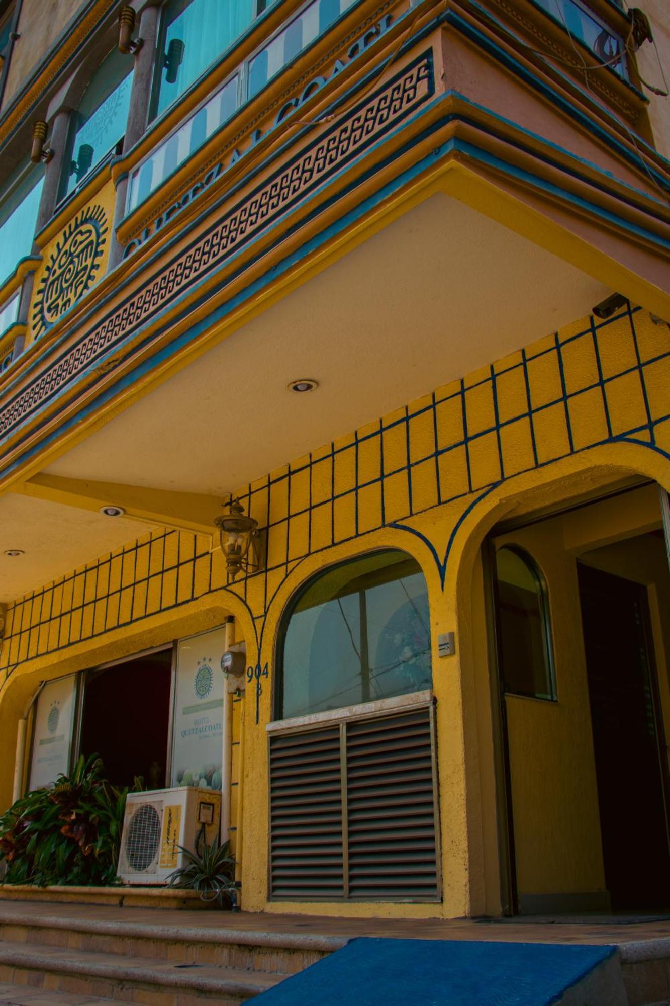 Hotel Quetzalcoatl Коацакоалкос Екстериор снимка